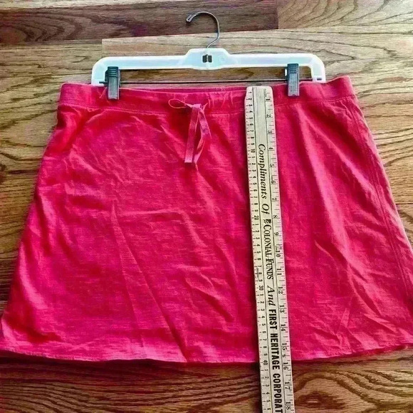 BANANA REPUBLIC FACTORY- lined red/orange skirt. Size Large - Picture 6 of 8